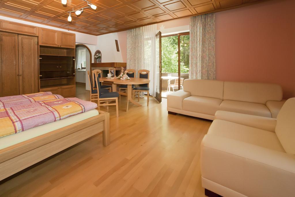 Appartement - Pension Adlerhorst Velden am Wörthersee Habitación foto